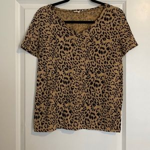 Cheetah print v-neck
